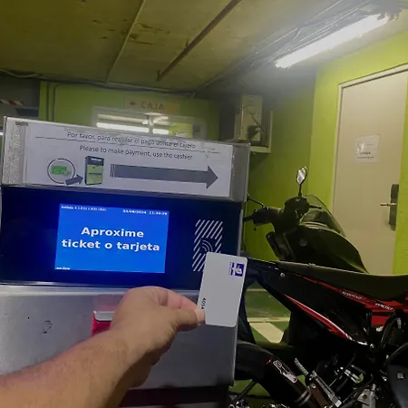 Sofia Holiday-150 M From Arenal And Free Parking Appartement Calp