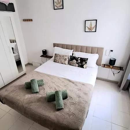 Appartement Sofia Holiday-150 M From Arenal And Free Parking *